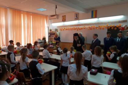 Seminarul Teologic „Sfântul Apostol Andrei“ din Galaţi şi-a deschis porţile la început de nou an şcolar – fotografia 39
