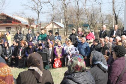 Binefacere pentru persoanele internate la Centrul Medico-Social din localitatea Pechea, judeţul Galaţi – fotografia 6