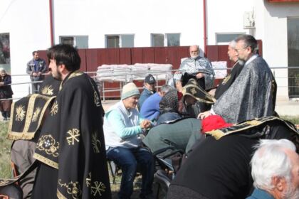 Binefacere pentru persoanele internate la Centrul Medico-Social din localitatea Pechea, judeţul Galaţi – fotografia 12