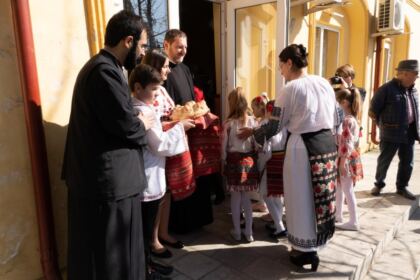 Şezătoarea „Tradiţii şi obiceiuri în satul movilean“ – fotografia 4