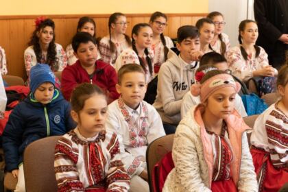 Şezătoarea „Tradiţii şi obiceiuri în satul movilean“ – fotografia 27