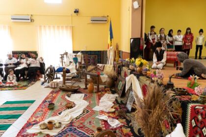 Şezătoarea „Tradiţii şi obiceiuri în satul movilean“ – fotografia 32