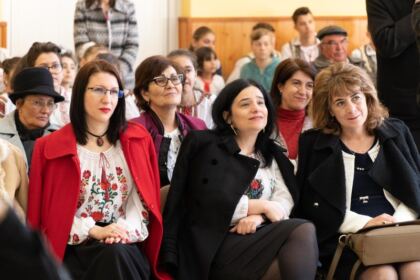 Şezătoarea „Tradiţii şi obiceiuri în satul movilean“ – fotografia 37