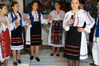 ÎPS Casian a vizitat astăzi comunitatea credincioşilor din satul Fundeanu, judeţul Galaţi – fotografia 11