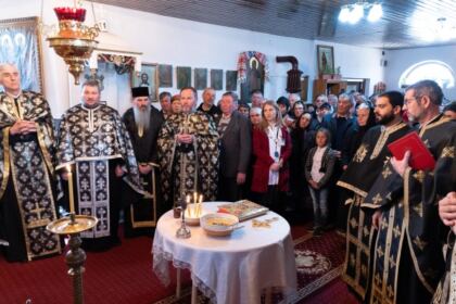 ÎPS Casian a vizitat astăzi comunitatea credincioşilor din satul Fundeanu, judeţul Galaţi – fotografia 18