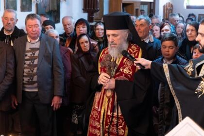 ÎPS Casian a vizitat astăzi comunitatea credincioşilor din satul Fundeanu, judeţul Galaţi – fotografia 27