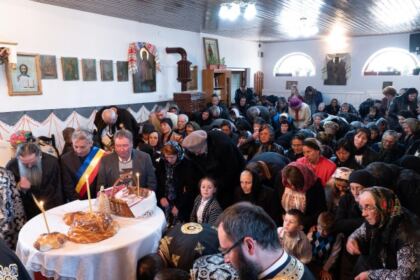 ÎPS Casian a vizitat astăzi comunitatea credincioşilor din satul Fundeanu, judeţul Galaţi – fotografia 32