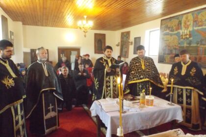 ÎPS Casian a vizitat astăzi comunitatea credincioşilor din satul Fundeanu, judeţul Galaţi – fotografia 6