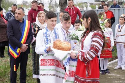 Vizită misionară şi caravană medicală în satul Ciureştii Noi, judeţul Galaţi – fotografia 2
