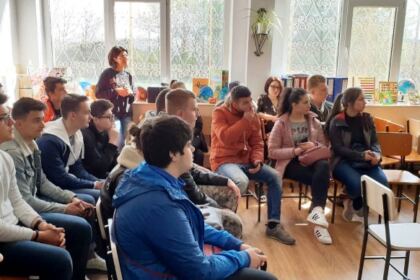 Comunicare şi comuniune în viaţa tinerilor – fotografia 6