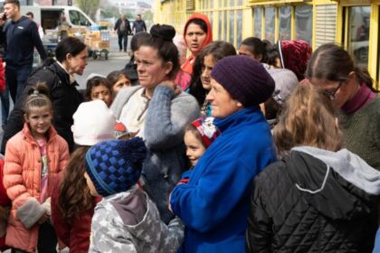 Programul social-filantropic „Ne înnoim de Sfintele Paşti“ a continuat în municipiul Brăila – fotografia 3