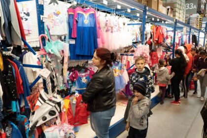 Programul social-filantropic „Ne înnoim de Sfintele Paşti“ a continuat în municipiul Brăila – fotografia 12
