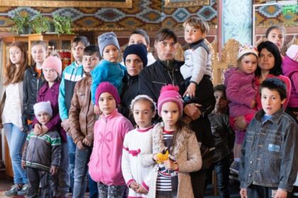 Programul eparhial „Ne înnoim de Sfintele Paşti“ a fost implementat cu succes şi în satele din Eparhia Dunării de Jos – fotografia 8