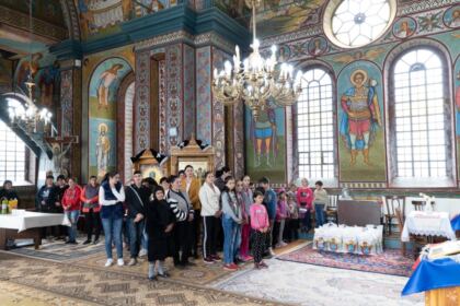 Programul eparhial „Ne înnoim de Sfintele Paşti“ a fost implementat cu succes şi în satele din Eparhia Dunării de Jos – fotografia 14