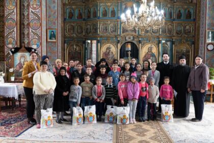 Programul eparhial „Ne înnoim de Sfintele Paşti“ a fost implementat cu succes şi în satele din Eparhia Dunării de Jos – fotografia 23