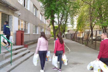Daruri din partea parohiei Oprișenești – fotografia 9