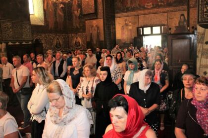Slujire arhierească, rugăciune și solidaritatea creștină la Dunărea de Jos – fotografia 4