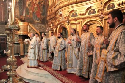 Slujire arhierească, rugăciune și solidaritatea creștină la Dunărea de Jos – fotografia 5