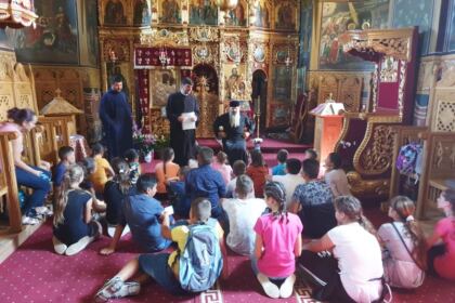 Tabăra de vară „Lumina vie a mănăstirii în inima copilăriei“ – fotografia 11