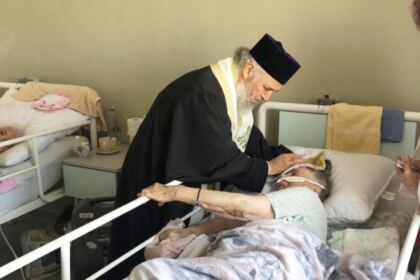 Ierarhul Dunării de Jos alături de semeni aflați în suferință – fotografia 38