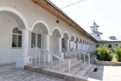 Programul eparhial de tabere pentru tineri continuă în Eparhia Dunării de Jos – fotografia 3