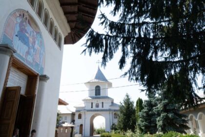 Programul eparhial de tabere pentru tineri continuă în Eparhia Dunării de Jos – fotografia 6