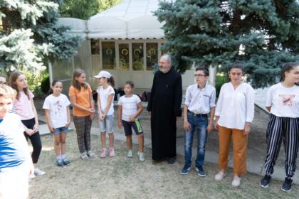 Programul eparhial de tabere pentru tineri continuă în Eparhia Dunării de Jos – fotografia 8