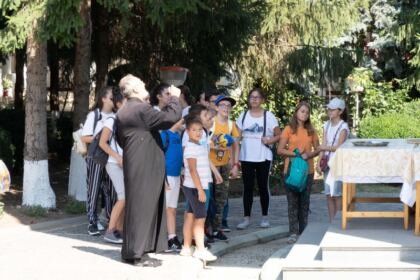 Programul eparhial de tabere pentru tineri continuă în Eparhia Dunării de Jos – fotografia 19
