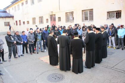 Activităţi liturgice, cultural-educaţionale şi social-filantropice la penitenciarele din judeţul Brăila – fotografia 6
