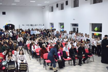 A 11-a ediţie a proiectului cultural-misionar „Un colind, un dar pentru sufletul tău“ – fotografia 7
