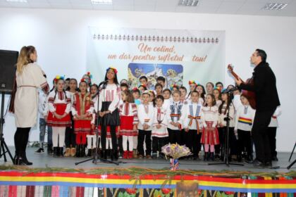 A 11-a ediţie a proiectului cultural-misionar „Un colind, un dar pentru sufletul tău“ – fotografia 10