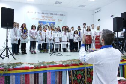 A 11-a ediţie a proiectului cultural-misionar „Un colind, un dar pentru sufletul tău“ – fotografia 14