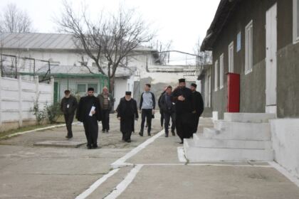 Colinde şi daruri la Penitenciarul de maximă siguranţă din Galaţi – fotografia 5