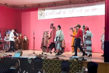 Prima ediție a Festivalului de colinde, tradiții și obiceiuri străbune „Colindul sfânt și bun“ – fotografia 16