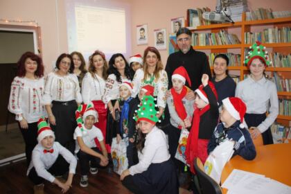 Copiii  Şcolii Speciale „Constantin Pufan“ din Galaţi au primit daruri din partea Arhiepiscopiei Dunării de Jos – fotografia 8