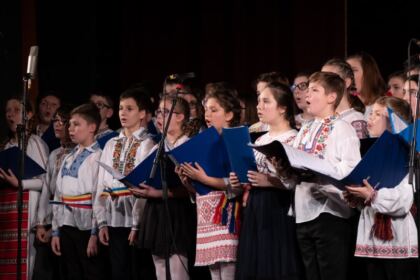 Tradiţionala serbarea a Seminarului Teologic „Sfântul Apostol Andrei“ din Galaţi la Naşterea Domnului – fotografia 11