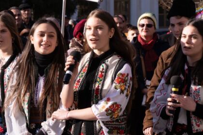 Comemorarea eroilor Revoluției din 1989 și Festivalul de datini şi obiceiuri la Naşterea Domnului şi Anul Nou „Tudor Pamfile“ la Galaţi – fotografia 26