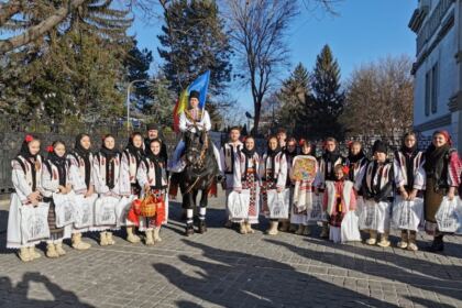 Comemorarea eroilor Revoluției din 1989 și Festivalul de datini şi obiceiuri la Naşterea Domnului şi Anul Nou „Tudor Pamfile“ la Galaţi – fotografia 31