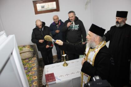 O peșteră a Betleemului s-a deschis la Galați – fotografia 14
