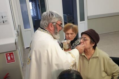 Liturghie, mângâiere și bucurie pentru semeni aflați în suferință – fotografia 7