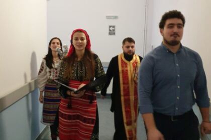 Liturghie, mângâiere și bucurie pentru semeni aflați în suferință – fotografia 13