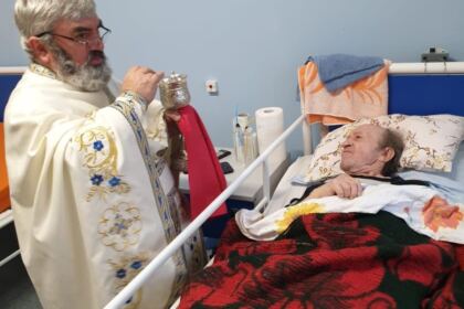 Liturghie, mângâiere și bucurie pentru semeni aflați în suferință – fotografia 16
