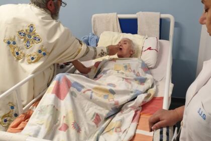 Liturghie, mângâiere și bucurie pentru semeni aflați în suferință – fotografia 18