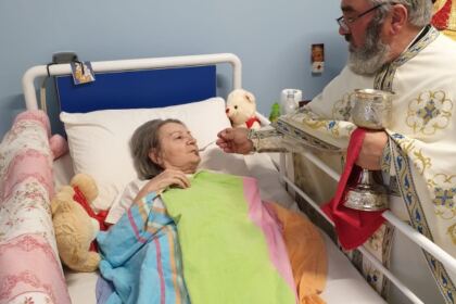 Liturghie, mângâiere și bucurie pentru semeni aflați în suferință – fotografia 19