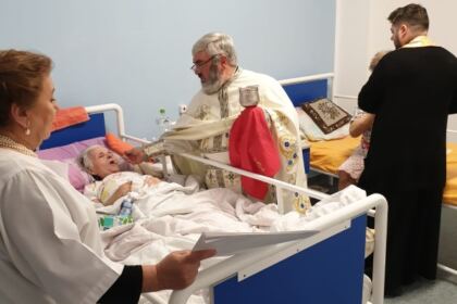 Liturghie, mângâiere și bucurie pentru semeni aflați în suferință – fotografia 20
