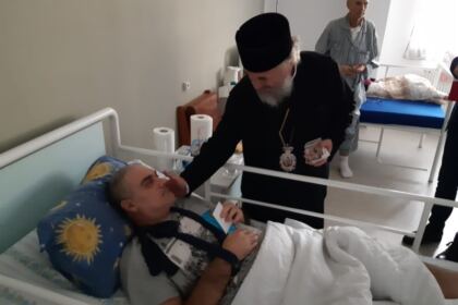Semeni de-ai noștri vizitați în zi de sărbătoare de chiriarhul Dunării de Jos – fotografia 12