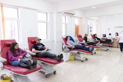 Tinerii tecuceni se implică exemplar în campania de donarea de sânge – fotografia 10