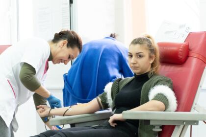 Tinerii tecuceni se implică exemplar în campania de donarea de sânge – fotografia 17