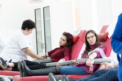 Tinerii tecuceni se implică exemplar în campania de donarea de sânge – fotografia 20