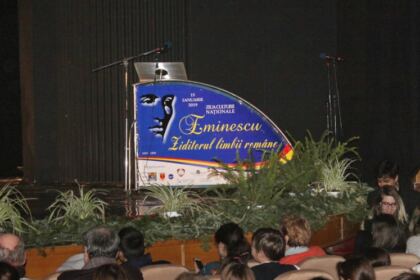 Poetul naţional Mihai Eminescu a fost omagiat la Seminarul Teologic „Sfântul Apostol Andrei“ din Galaţi – fotografia 5